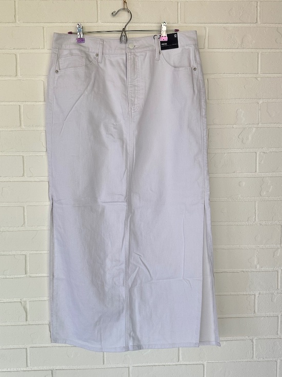 Express Dresses & Skirts - Express White High Rise Midi Jean Skirt Size 12
